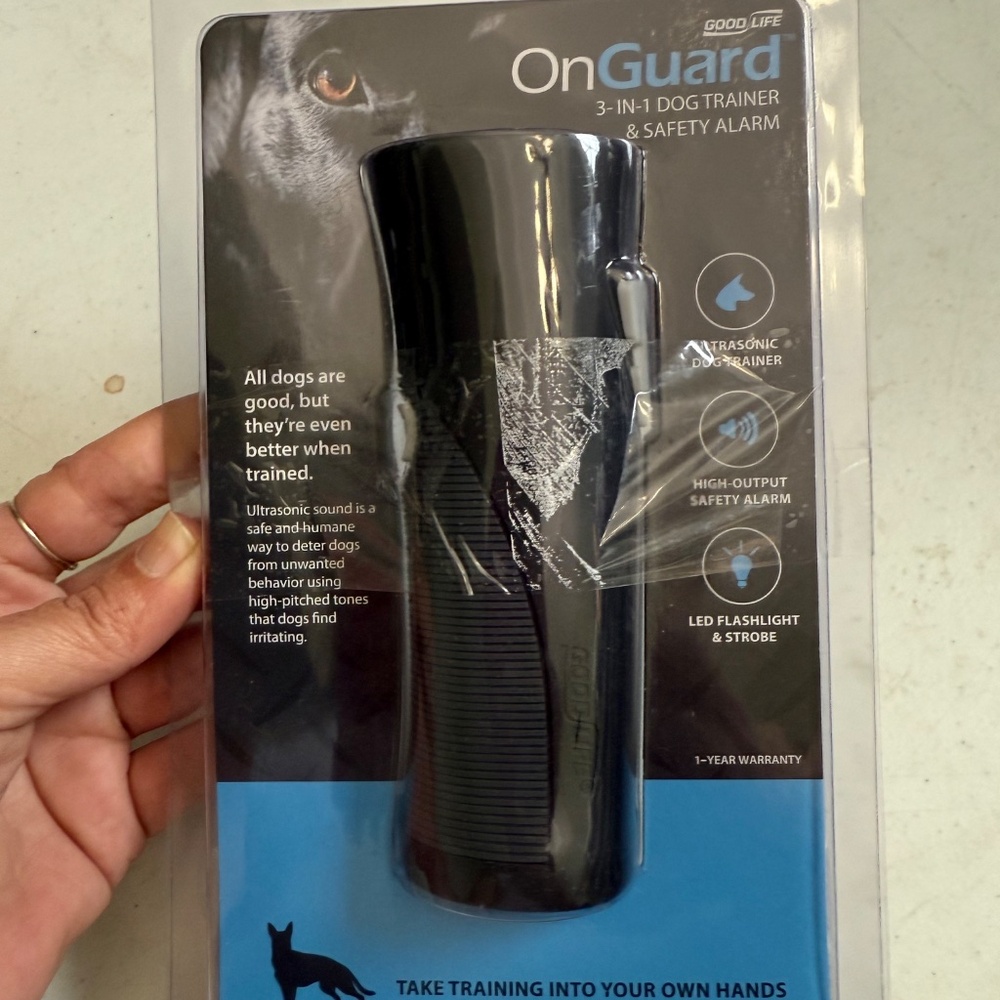 Good Life OnGuard 3 in 1 Ultrasonic Dog Training Device used once.